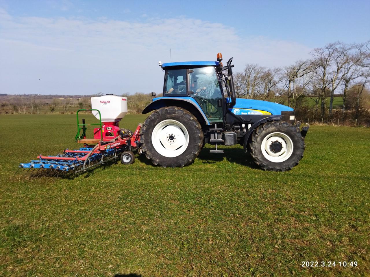 Timing is Everything: How to Ensure Successful Grass Seed Growth in the UK